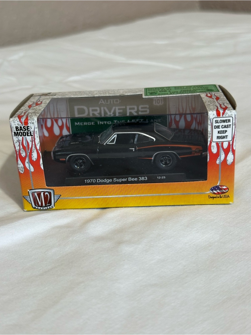 NIB M2 Machines 1970 Dodge Super Bee 383 Black Diecast 1:64
